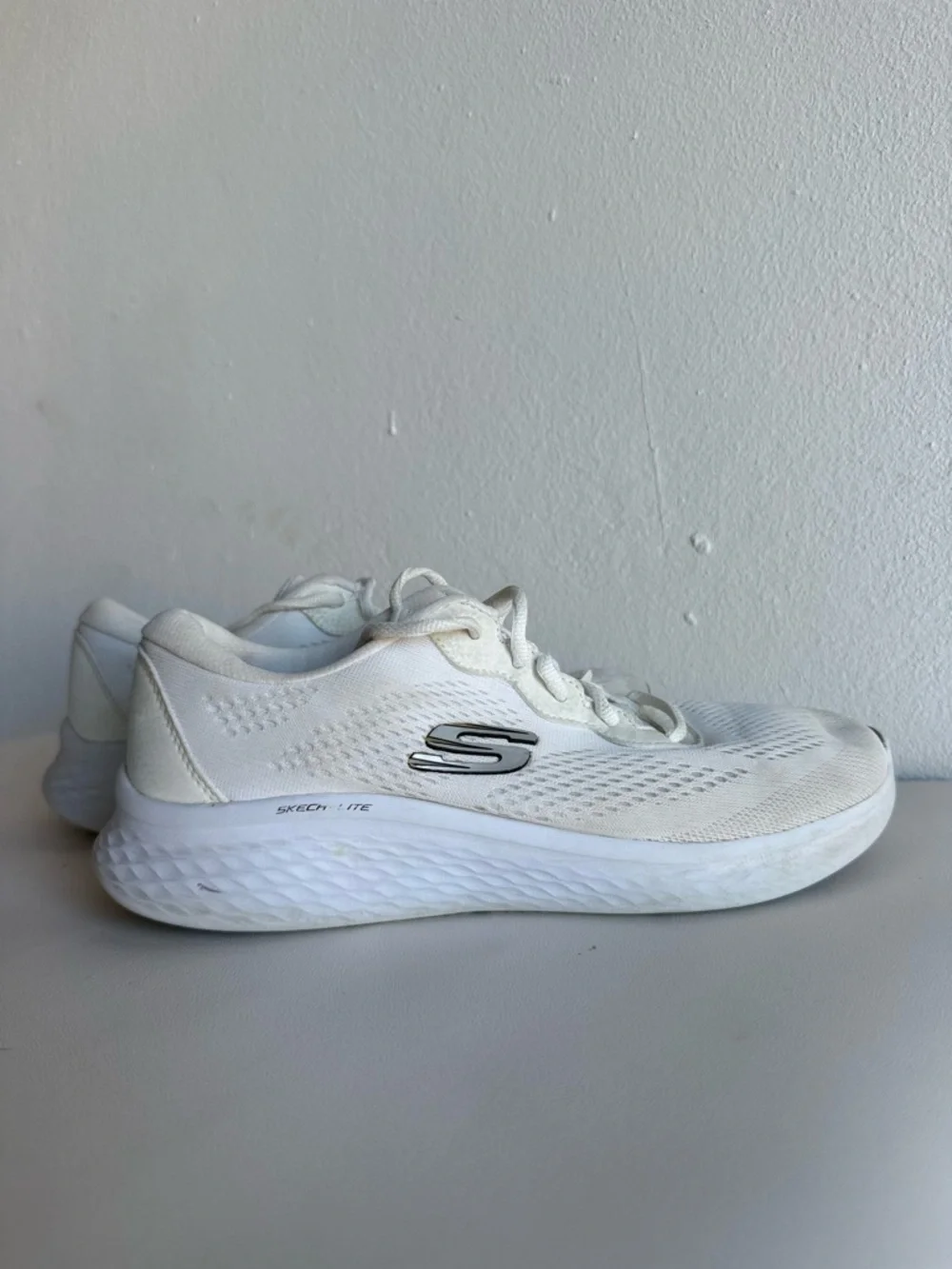 Skechers Skech-Lite White Mesh Running Sneakers‎ Women Size 8.5 Athletic